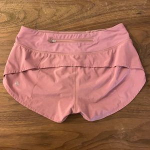 Lululemon Speed-Up Low Rise Short 2.5”